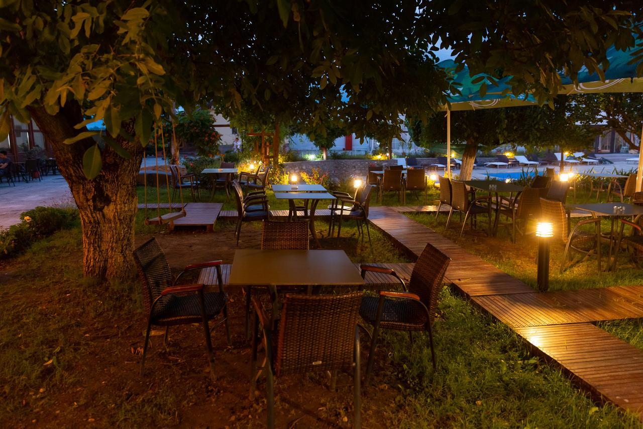 Casa Danielescu Hotel Targu Jiu Ngoại thất bức ảnh