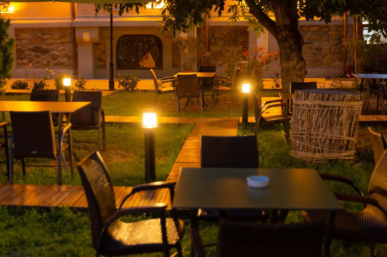 Casa Danielescu Hotel Targu Jiu Ngoại thất bức ảnh