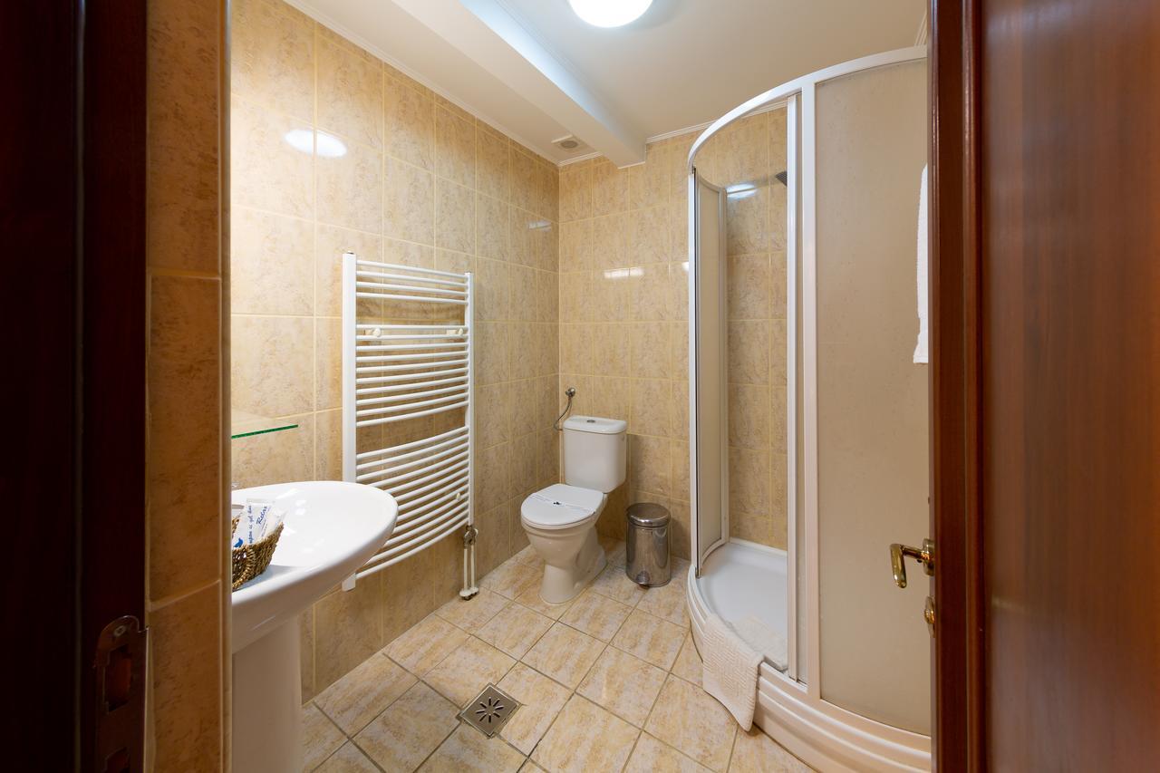 Casa Danielescu Hotel Targu Jiu Ngoại thất bức ảnh